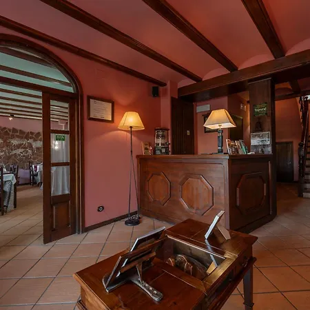 - Restaurante Prado Del Navazo Hotel 2*