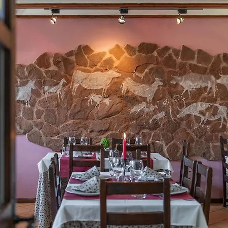 - Restaurante Prado Del Navazo 2*