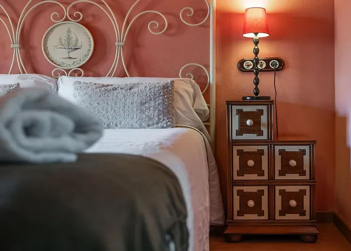 - Restaurante Prado Del Navazo Hotel 2*