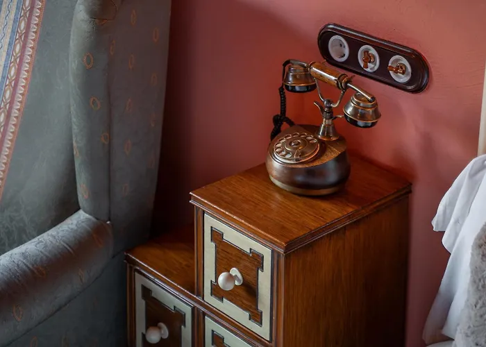 Hotel - Restaurante Prado Del Navazo